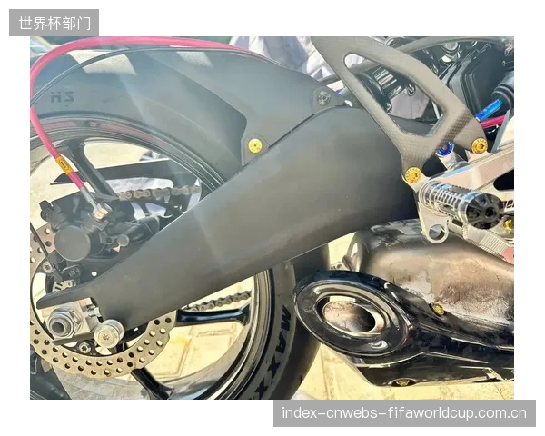 专利战的新焦点：各大品牌正从空气动力学转向碳纤维与钛合金结合部的粘合结构设计